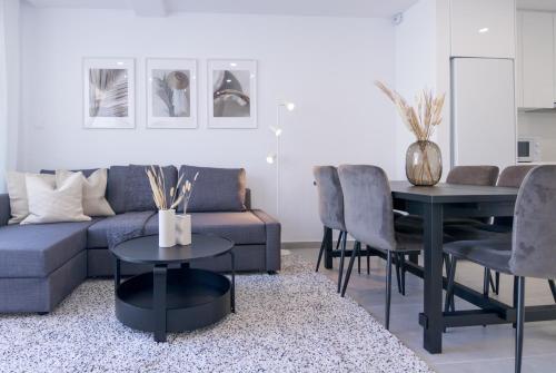 Phaedrus Living Limnaria Luxury Flat Vine 121