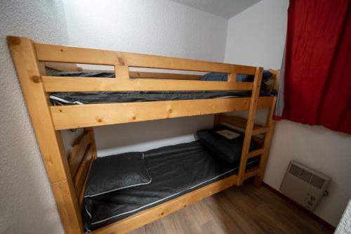 Palanda nebo palandy na pokoji v ubytování Résidence Capfun du Téléphérique, Morzine