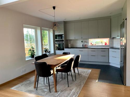 Kuchyň nebo kuchyňský kout v ubytování Mellby Kite Surf Villa