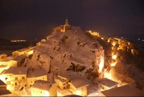 Il Borgo di Maya през зимата