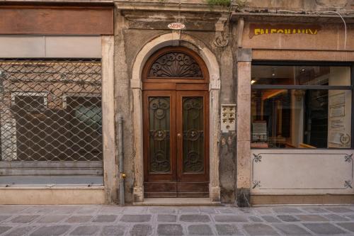 Castello Apartment with Garden R&R photo 29