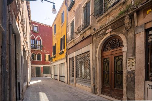 Castello Apartment with Garden R&R photo 7