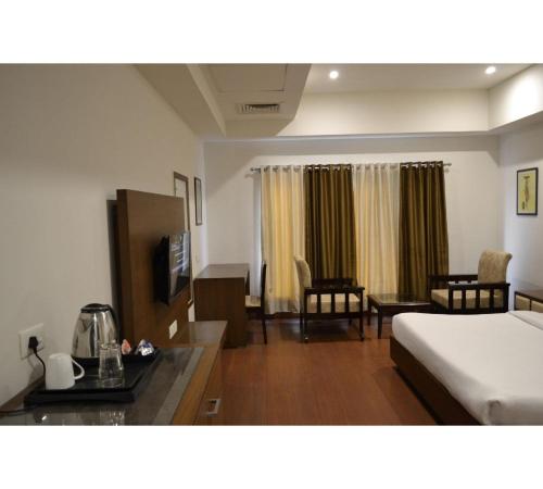 Gallery image of Royal Palm Resort in Hisār