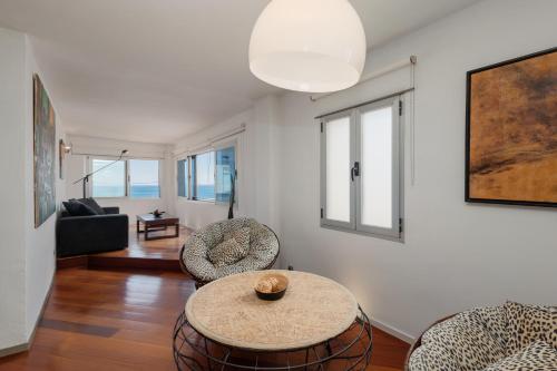 Exclusive Penthouse, with Sea and Marina Views and Private Parking, in the Heart of Puerto Banús