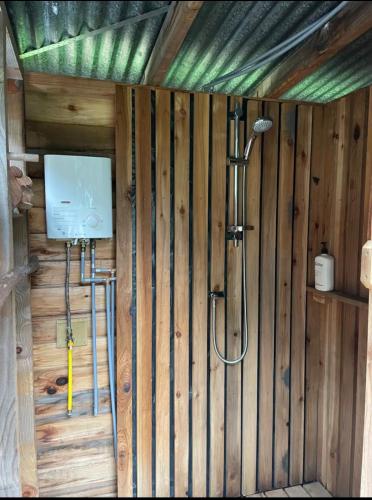 A bathroom at Fantail’s Nest in the forest