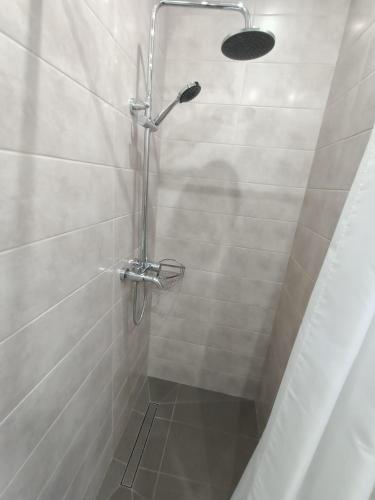 Ένα μπάνιο στο Apartments Bis House