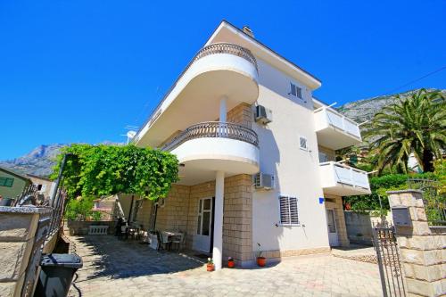 Apartment Makarska M&I, FREE PRIVATE PARKING