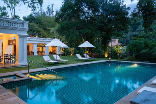 Kolam renang di atau dekat dengan Taru Villas Kandy