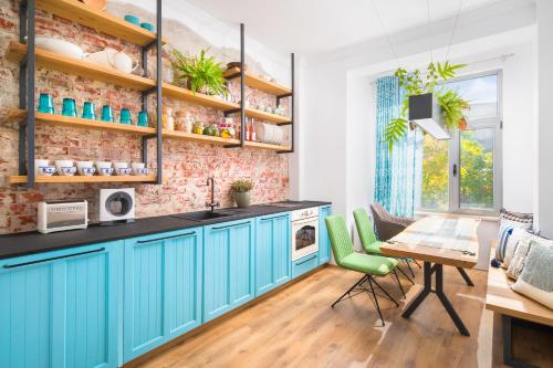 Alexandra's City Center Apartment II