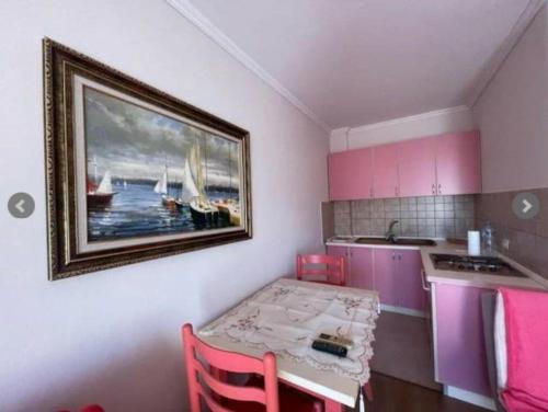 Airy, sunny & bright apartment in Golem - Imazhi 5
