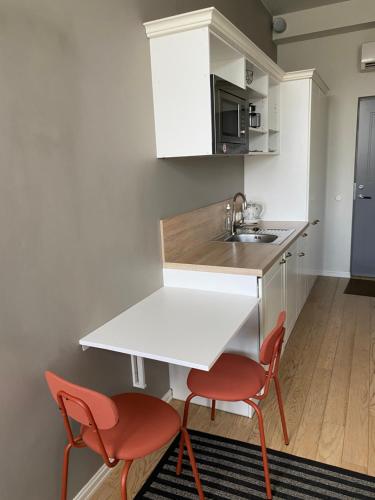 Köök või kööginurk majutusasutuses Mere Puiestee Apartment