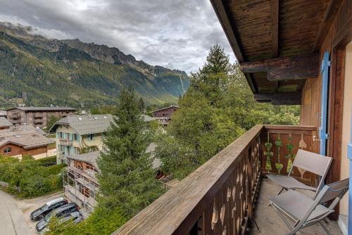 Apartment Les Nantillons, Alpes Agency, Central Chamonix, sleeps 6-8