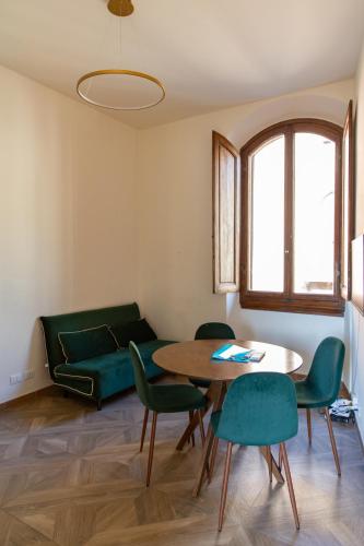 Large 2BR Apartment Near Piazza San Marco
