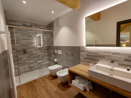 Koupelna v ubytování DOLOMITES B&B - Suites, Apartments and SPA