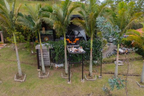 Κήπος έξω από το Glamping Montecarlo Domo Geodesico y Sauna Finlandés Guatapé