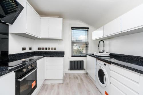 Fotografie z fotogalerie ubytování Nicely Furnished double room - Close to Croydon Hospital v destinaci Thornton Heath