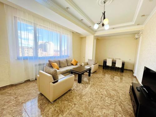 New Building Luxury and Large Apartment in Center with Balcony + Amazing View, Near Opera & Norther Avenue