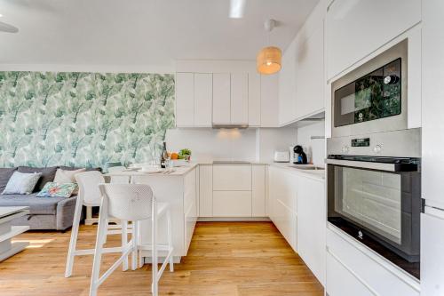 Yucca Park, Lovely, quiet, 2 bedroom, 70m2, ocean pool view!