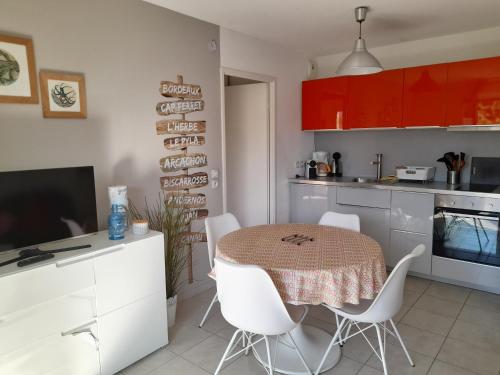 Jardin Privé et Terrasse - Appartement T2 à La Teste de Buch, Proche Plages et Activités - FR-1-319-424