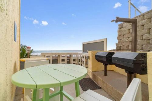Slice o Paradise - Gulf Front - Walk to Pier Park photo 28