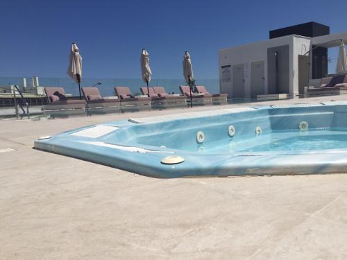 Bazén v ubytování Hotel Natursun nebo v jeho okolí