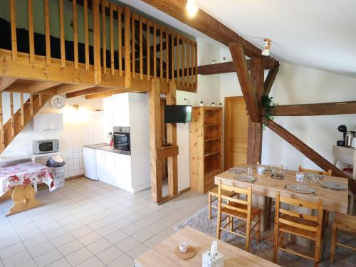 Appartement cosy, proche centre, 6 pers, terrasse, parking, WiFi, équipements complets - FR-1-623-290