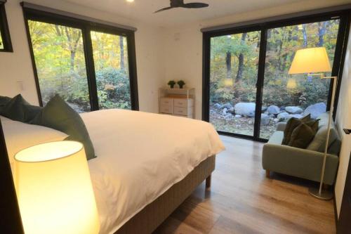 Bellton - Spacious luxury 5 bedrooms & hot tub