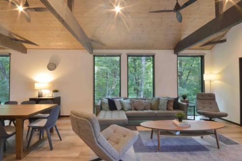 Bellton - Spacious luxury 5 bedrooms & hot tub