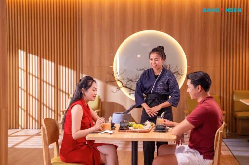 Гости Bang Onsen Spa & Resort