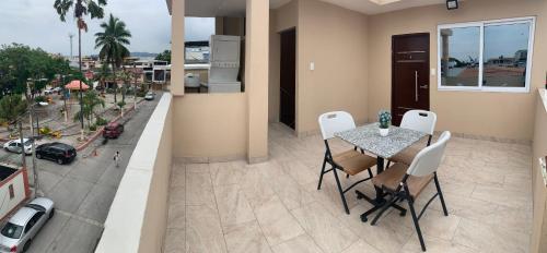 Μπαλκόνι ή βεράντα στο Garzota Suites Gardens
