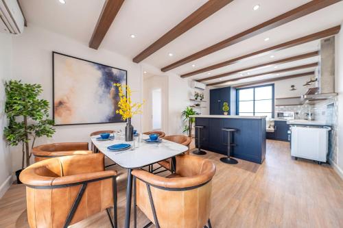 Kuhinja ili čajna kuhinja u objektu Mabaat-Superior-Al Qairawan-2BR-54