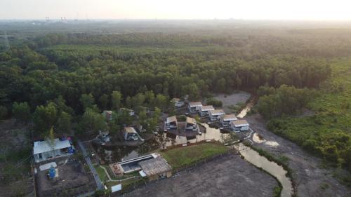 Imagen de la galería de TimeOut Island Glamping Resort, en Ấp Binh Trung