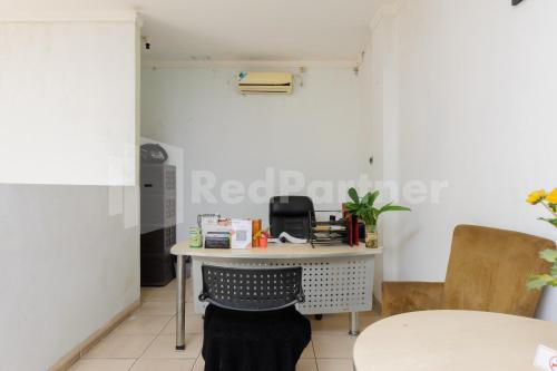 Φωτογραφία από το άλμπουμ του Tanres House Syariah Cilandak Mitra RedDoorz στην Τζακάρτα