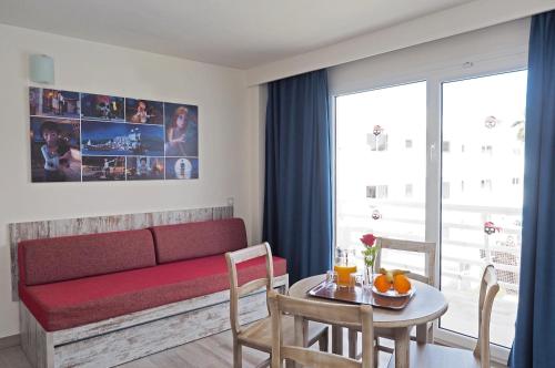 サンタ・ポンサにあるGran Santa Ponsa Apartmentsのギャラリーの写真