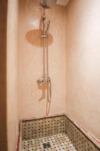 Riad Dar Lauraにあるバスルーム
