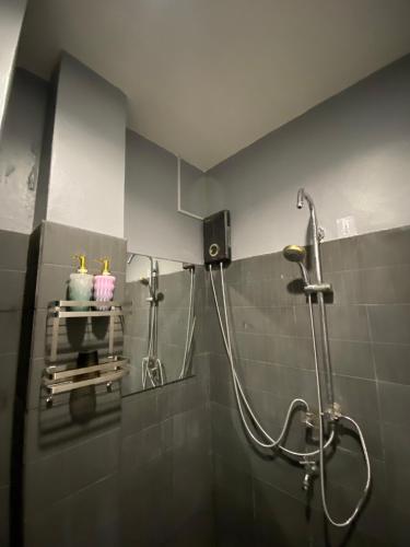 Et badeværelse på VarietyD-DayHostel HuaHin