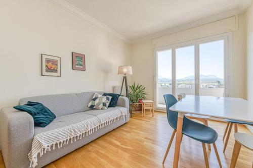 Proche Parc Paul Mistral, 2 chambres, wifi, balcon