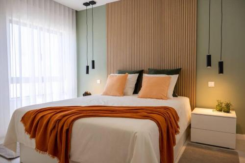 En eller flere senge i et værelse på 1 bedroom flat completely renovated.