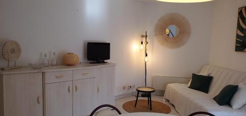 Frejus Plage LA MIOUGRANO, T2-3 49m2, 5 personn