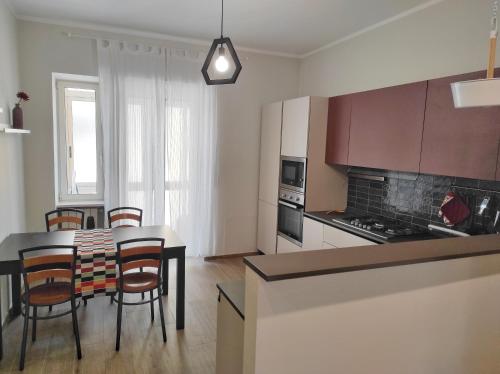 Una cocina o cocineta en Alloggio turistico da Elide