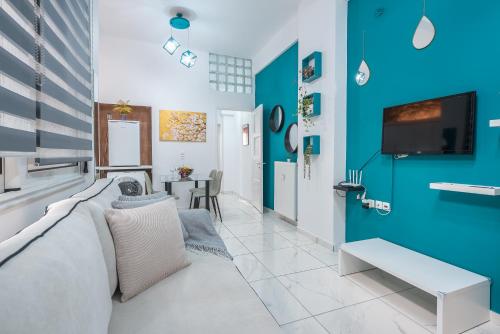 CONTEMPORARY APARTMENT 200M FROM ACROPOLIS 100Mbps NETFLIX