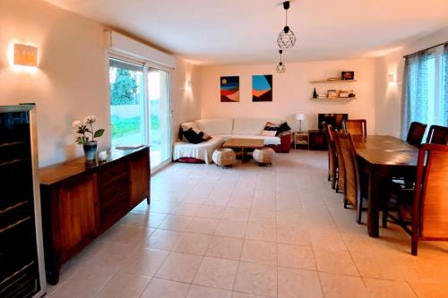 Maison de charme au pays du vin - Charming House in Wine Country