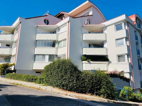 Old Town 3 room Apartment near Bratislava Castle