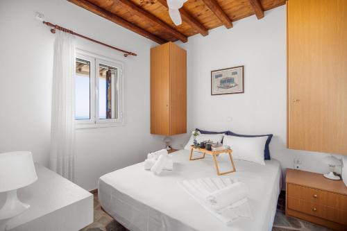 Gallery image of Mitato View Serifos Platis Gialos in Serifos Chora