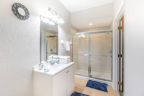 3BR Townhouse w Perfect Location photo 11