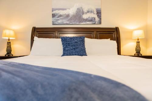 3BR Townhouse w Perfect Location photo 15