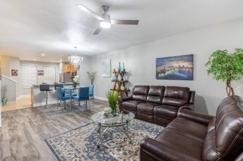 3BR Townhouse w Perfect Location photo 21