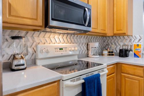 3BR Townhouse w Perfect Location photo 29
