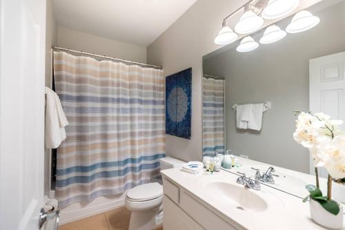 3BR Townhouse w Perfect Location photo 36