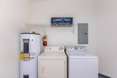 3BR Townhouse w Perfect Location photo 49